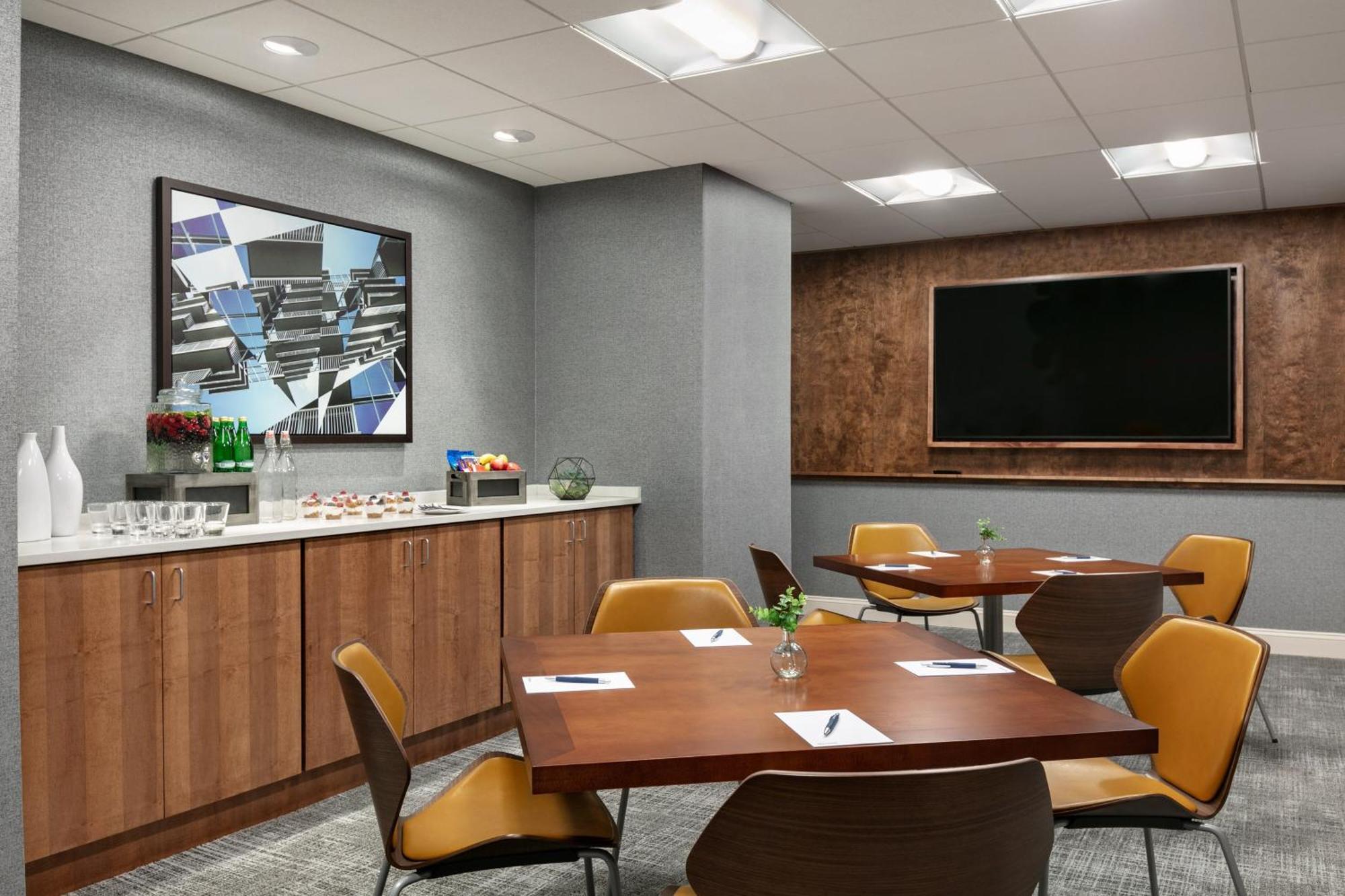 Sheraton Raleigh Hotel Екстер'єр фото