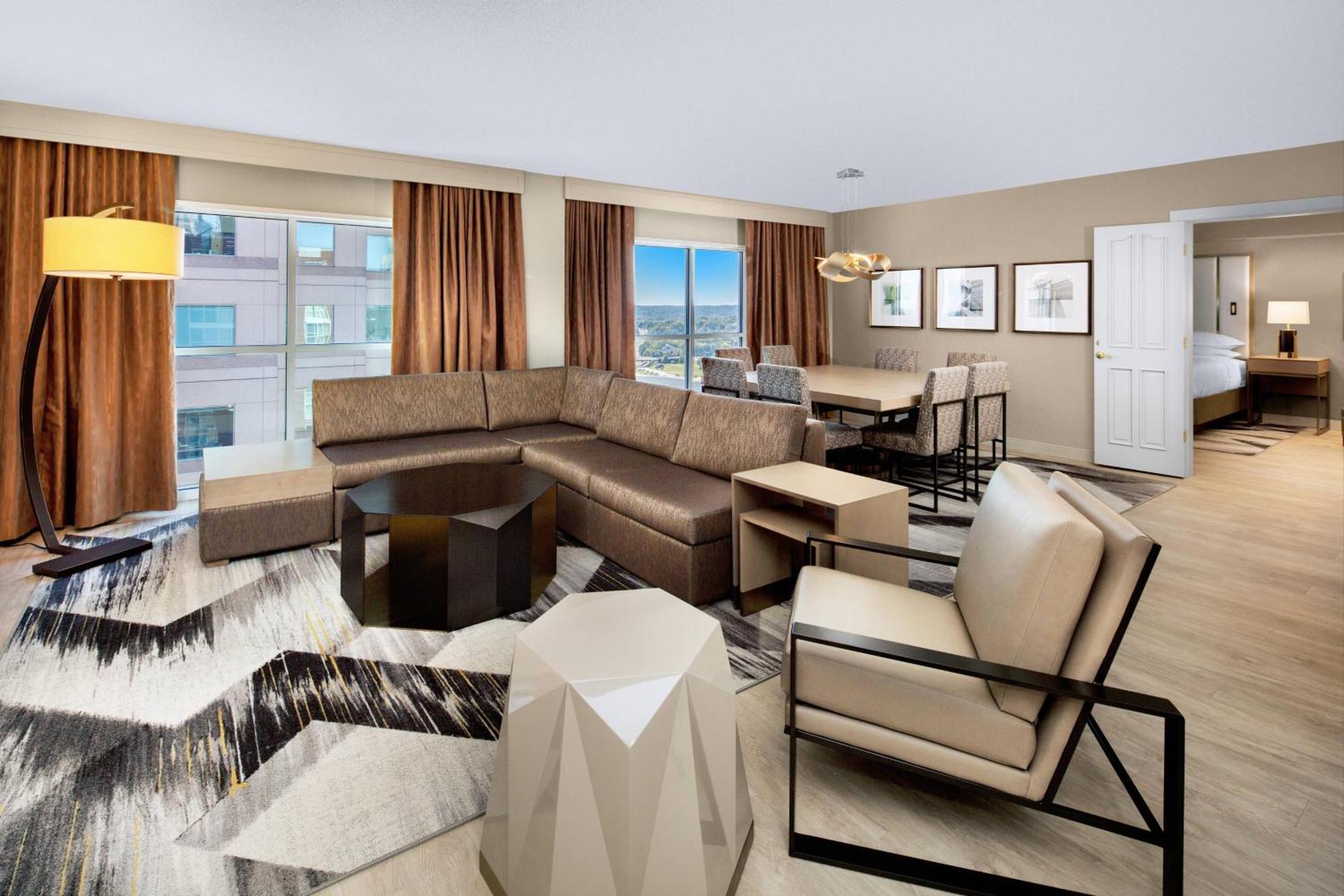 Sheraton Raleigh Hotel Екстер'єр фото