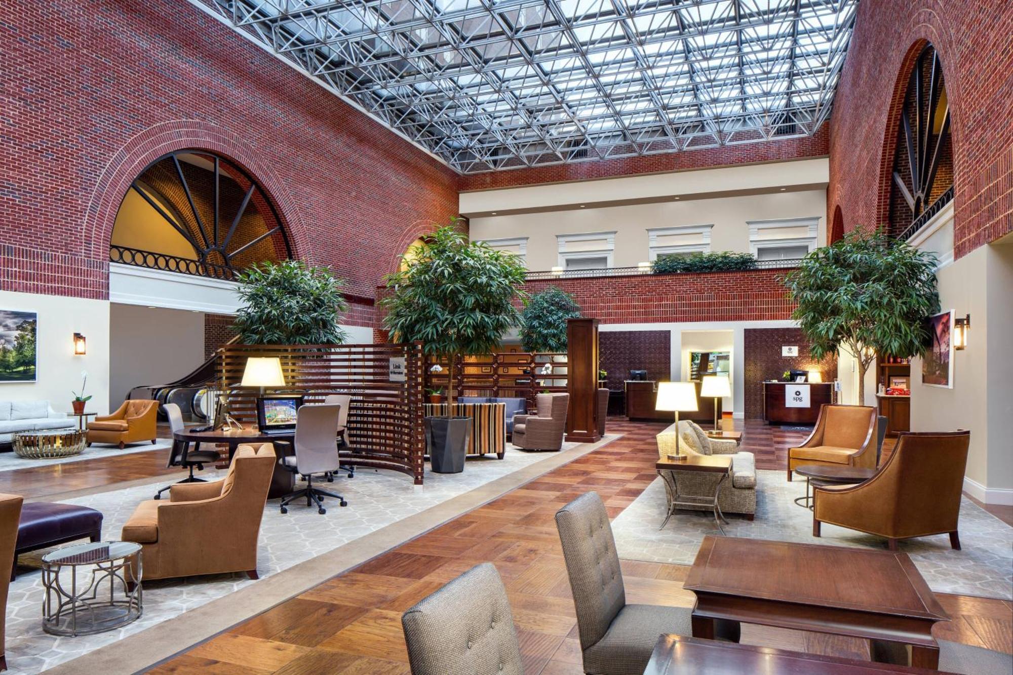 Sheraton Raleigh Hotel Екстер'єр фото